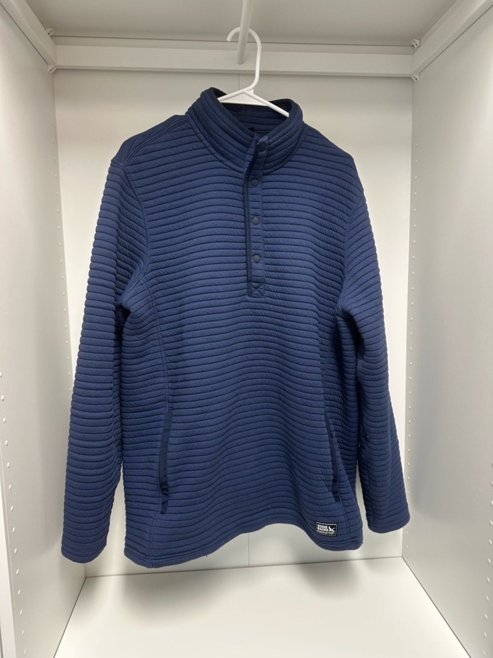 Eddie Bauer Men's Navy Quilted Snap-Front Pullover - Large Tall